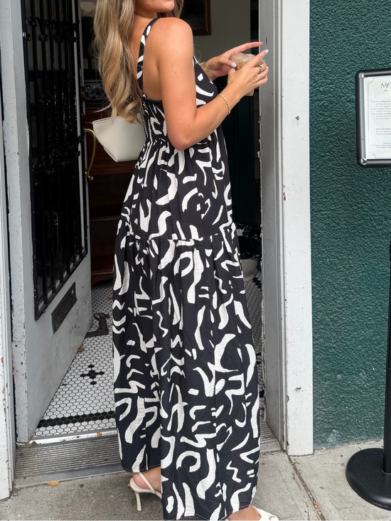 Dresses & Skirts - Black & White Abstract Tiered Sundress